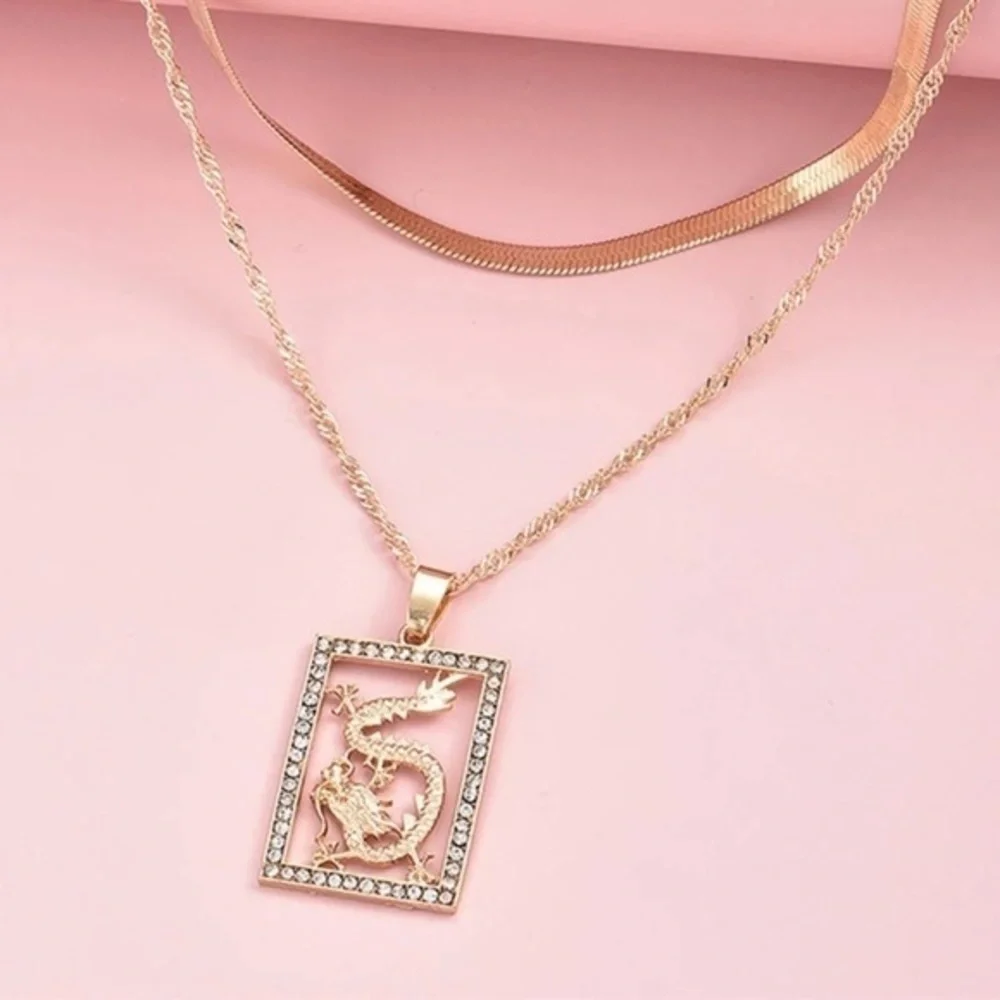 3/$30💛 Multi Layered Dragon Charm Necklace